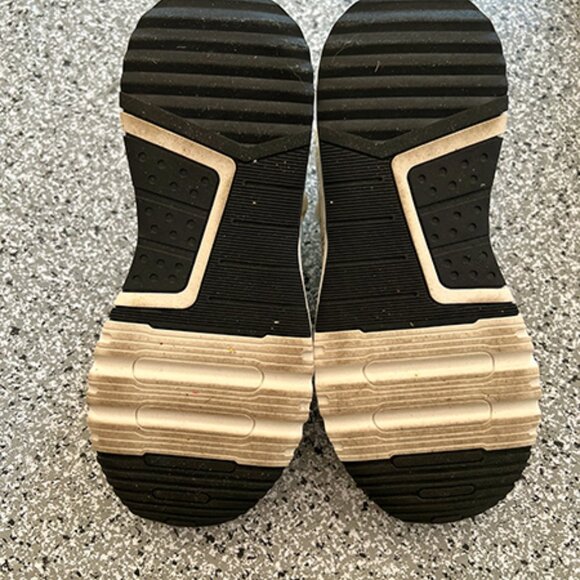 Versace Jeans Couture Women's White Low-Top Sneakers with Metallic Laces - EUC - Picture 8 of 10